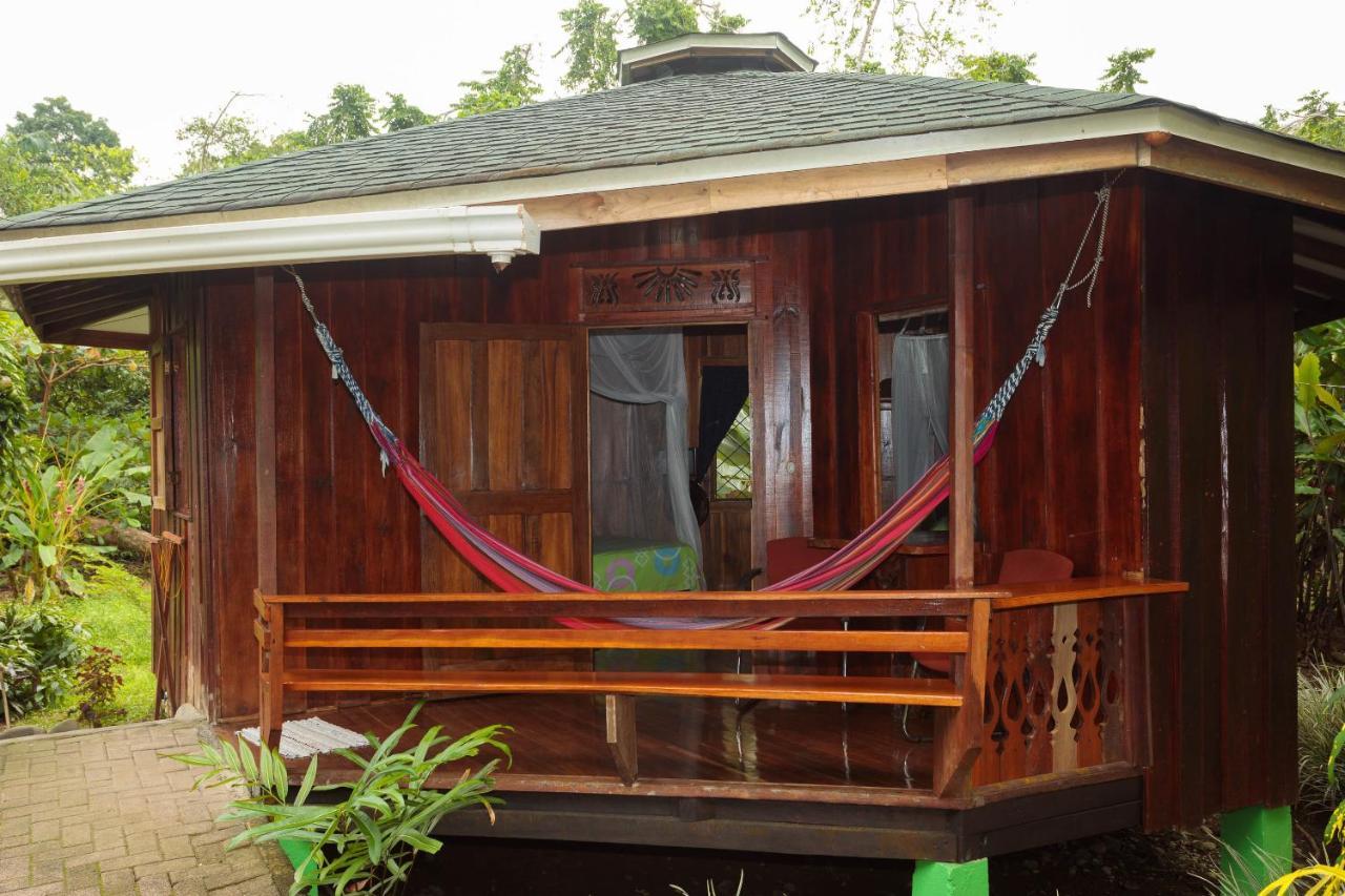Bungalows Aché Cahuita Extérieur photo