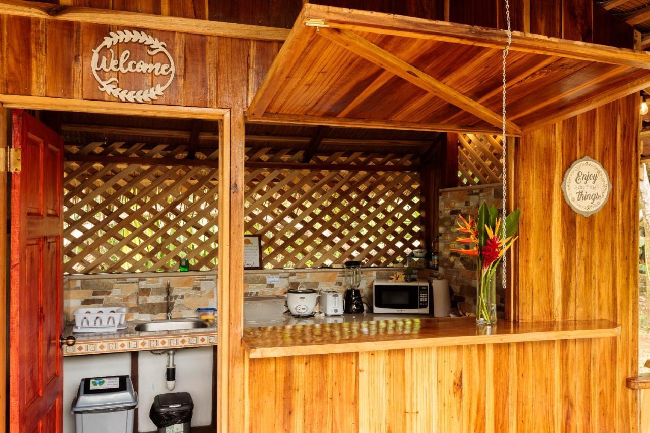 Bungalows Aché Cahuita Extérieur photo
