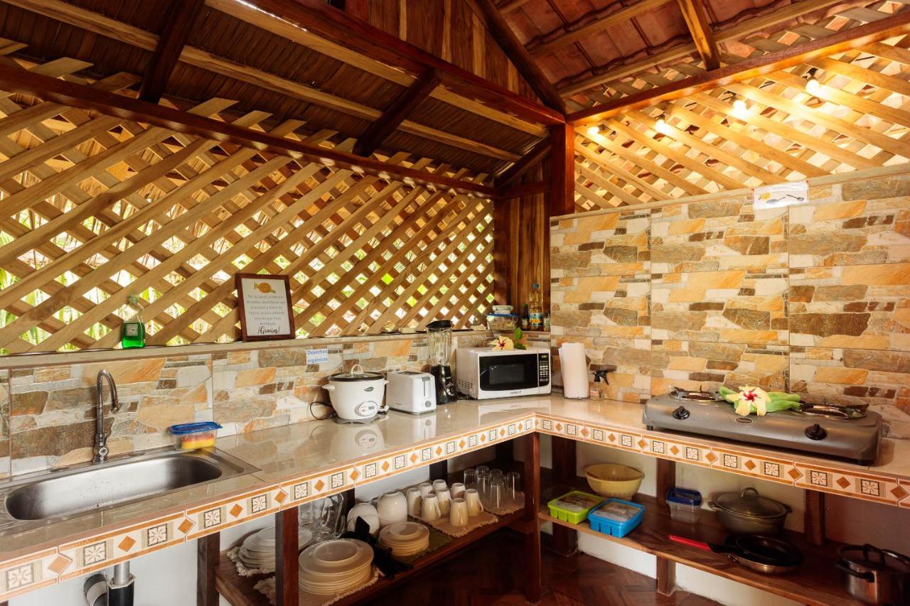 Bungalows Aché Cahuita Extérieur photo