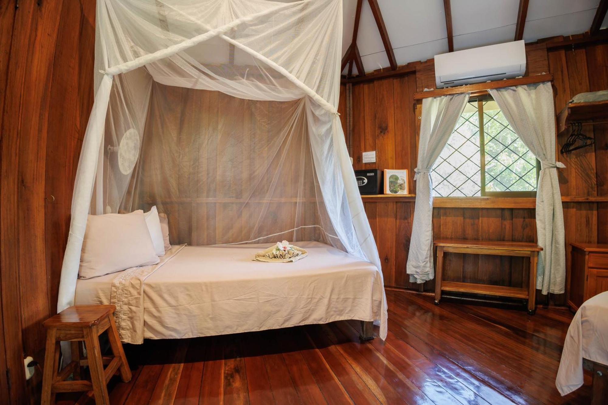Bungalows Aché Cahuita Extérieur photo