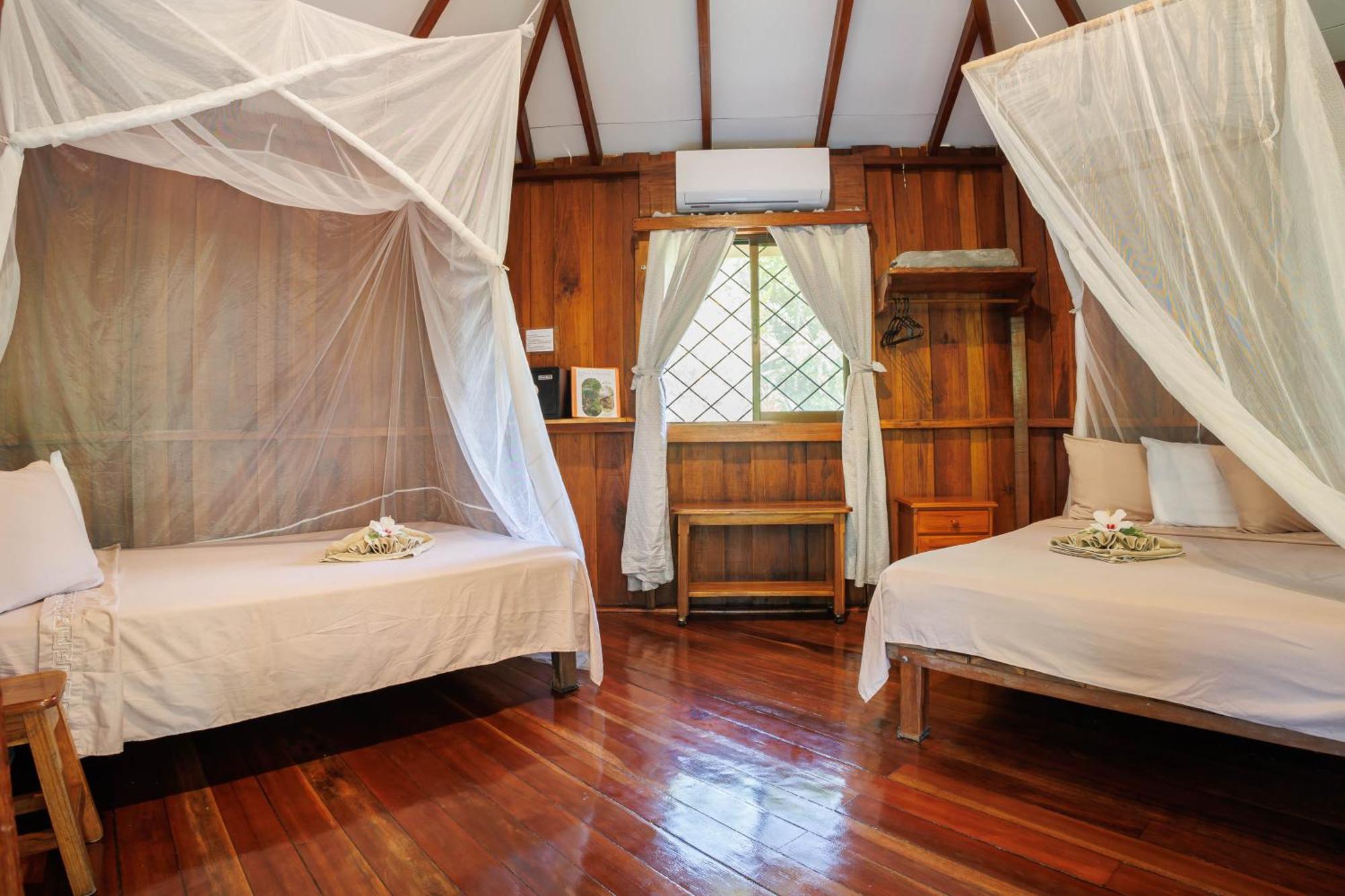 Bungalows Aché Cahuita Extérieur photo