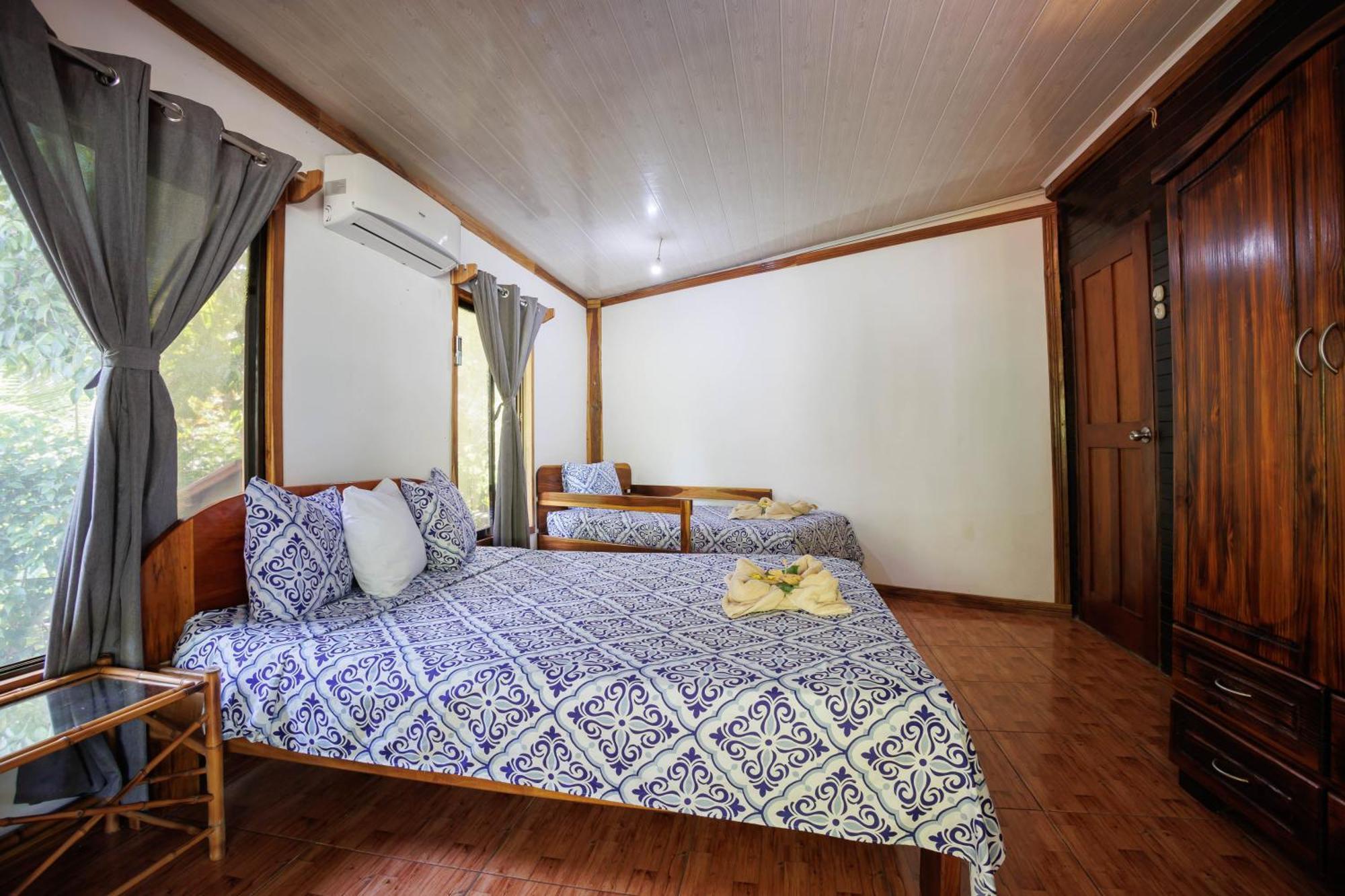 Bungalows Aché Cahuita Extérieur photo