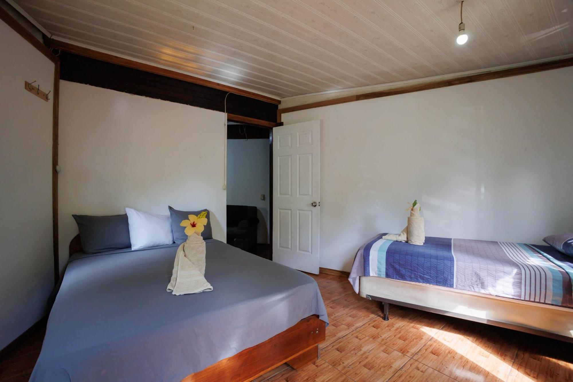 Bungalows Aché Cahuita Extérieur photo