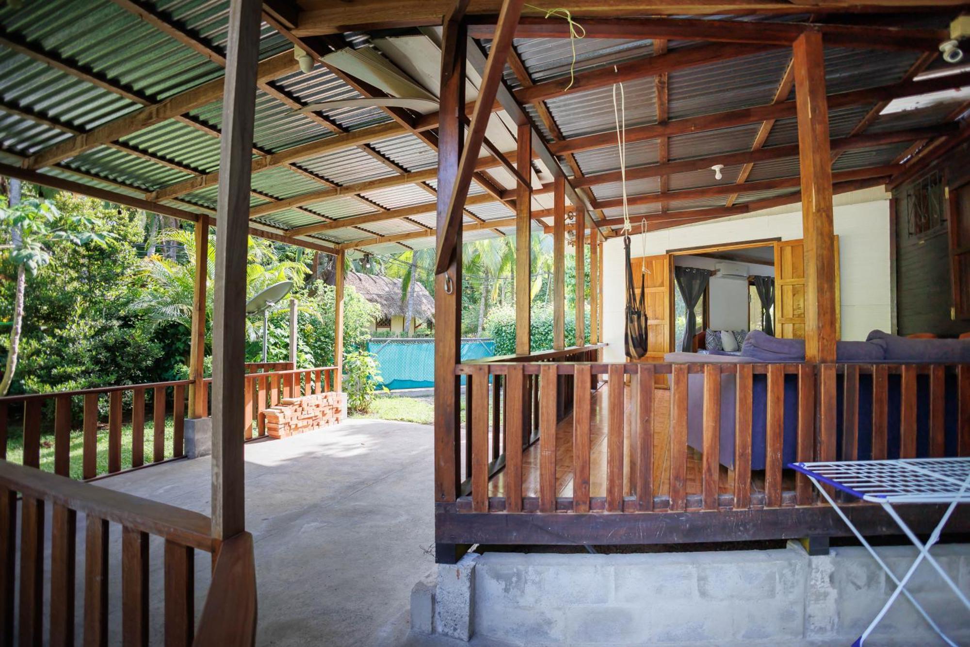 Bungalows Aché Cahuita Extérieur photo